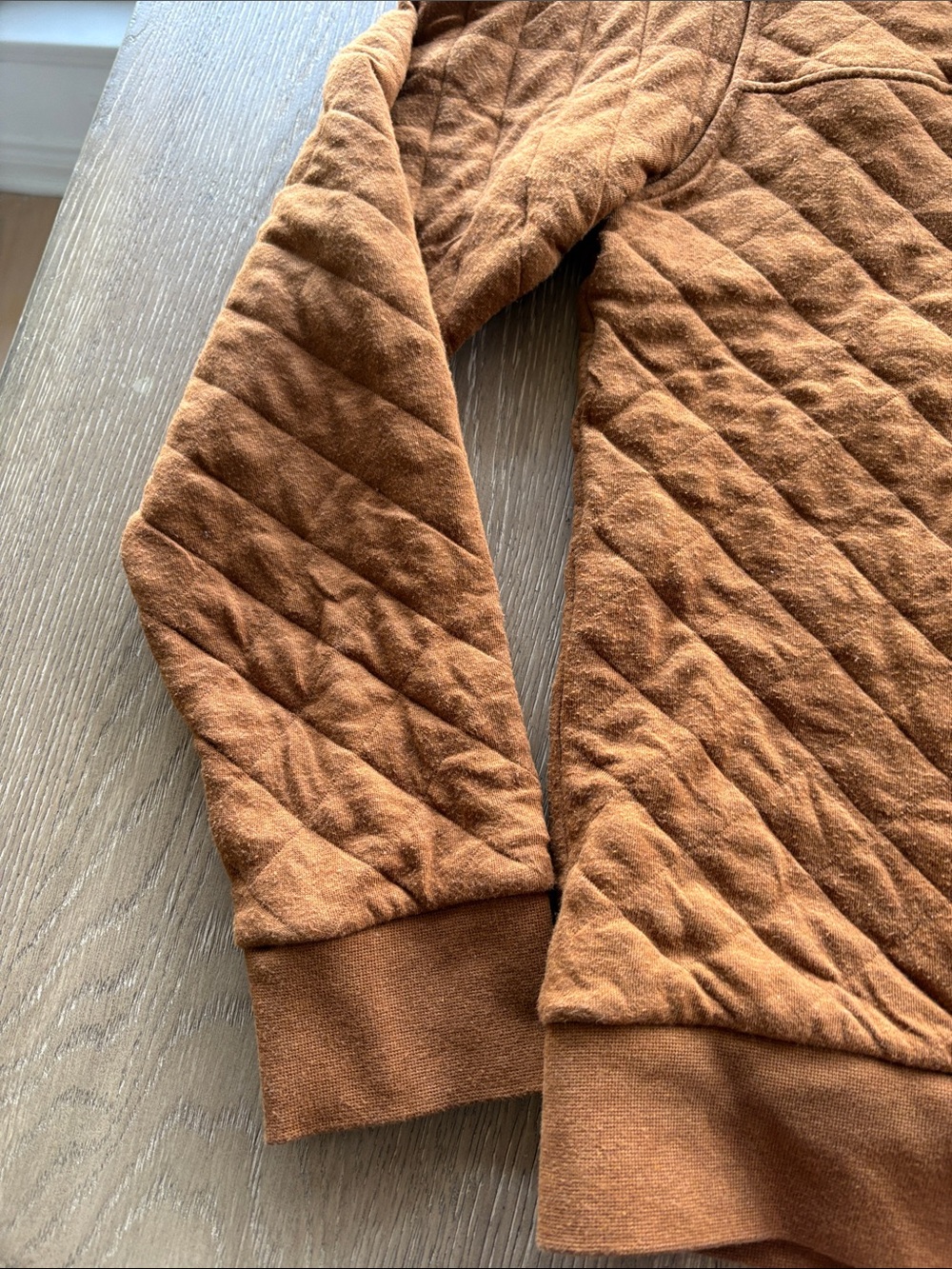 Patagonia Organic Cotton Quilted Pullover in Warm Rust with Charcoal Accents - Picture 5 of 11
